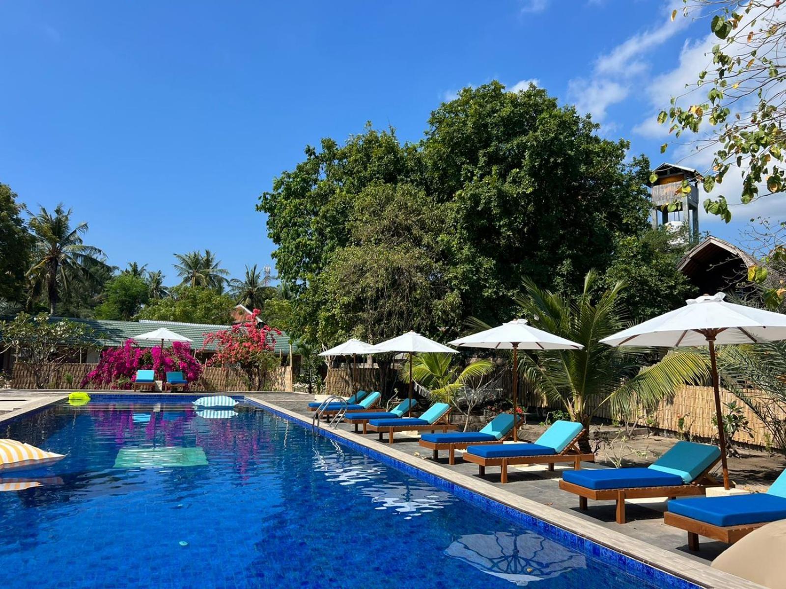 Living Asia Sunset Resort 길리 아이르 외부 사진