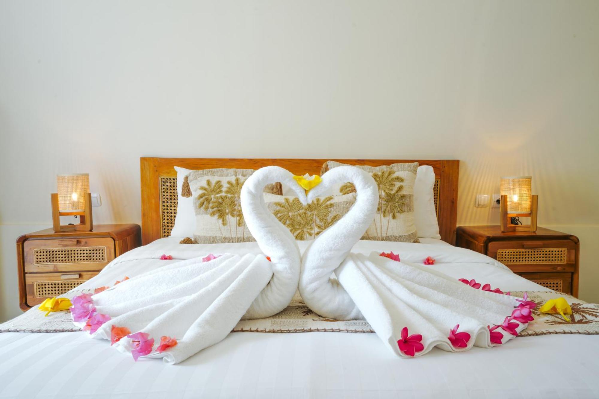 Living Asia Sunset Resort 길리 아이르 외부 사진
