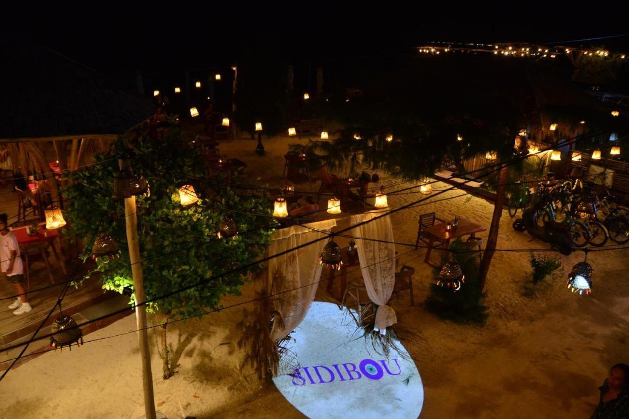 Living Asia Sunset Resort 길리 아이르 외부 사진