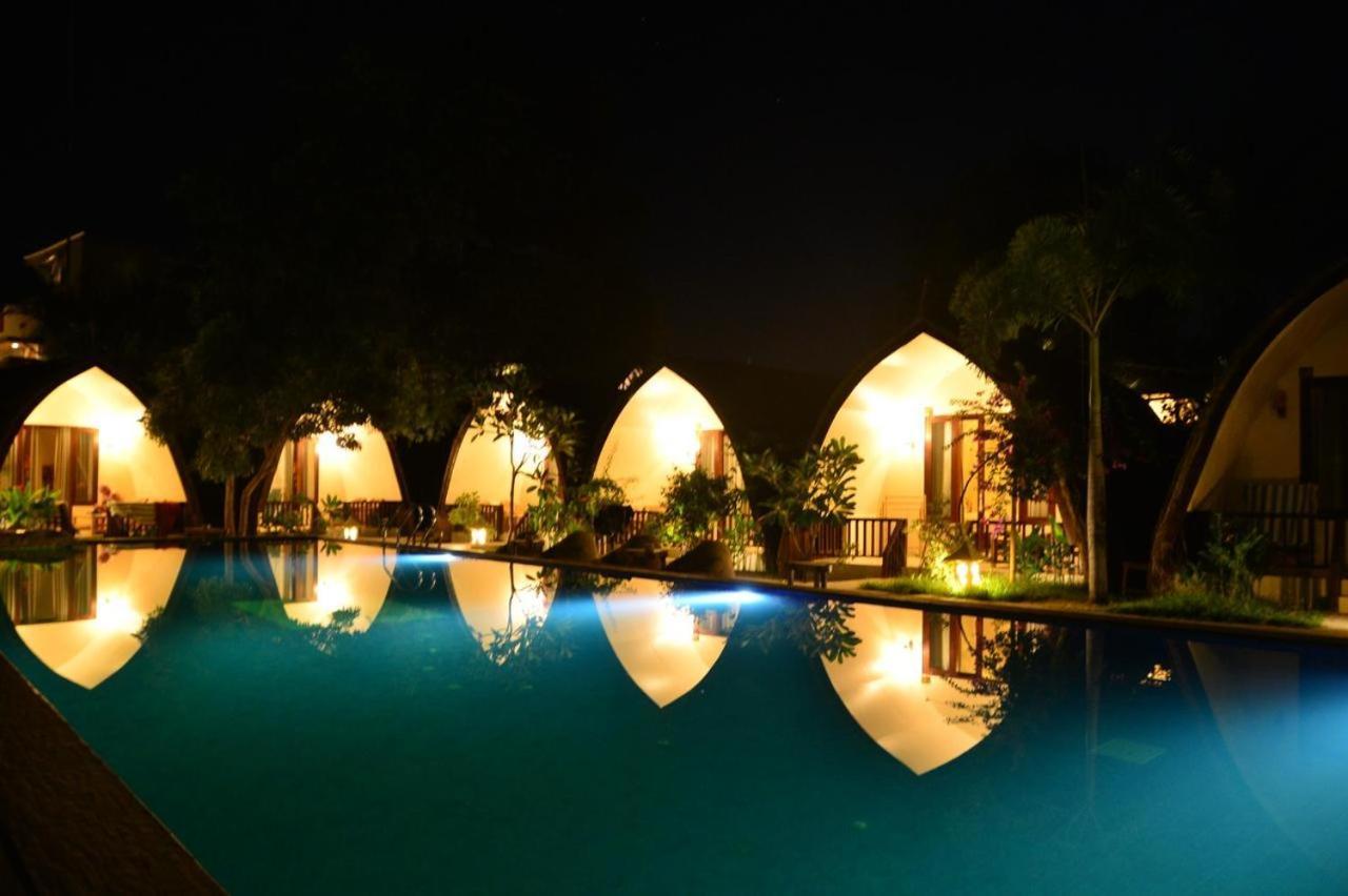 Living Asia Sunset Resort 길리 아이르 외부 사진